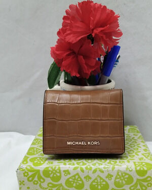 Michael Kors Brown Snakeskin Embossed Credit Card ID Window Bifold Wallet